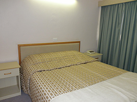 Family Small (2 Interconnecting Rooms) at Tarcutta Halfway Motor Inn